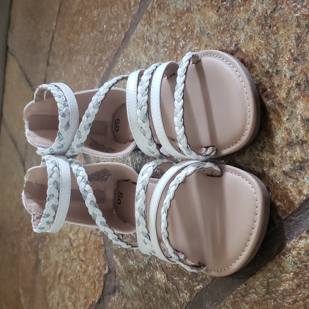 Braided White Sandals for Girls Size 4Med - Picture 5 of 11
